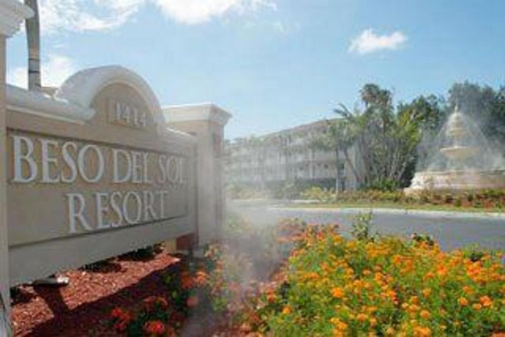 Beso Del Sol Resort Dunedin Esterno foto