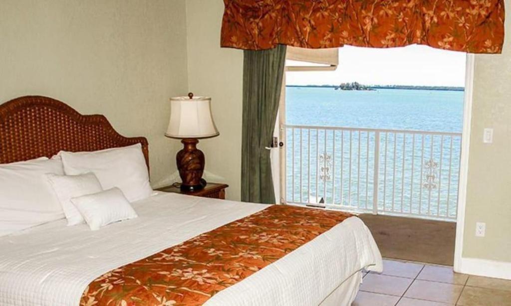 Beso Del Sol Resort Dunedin Esterno foto