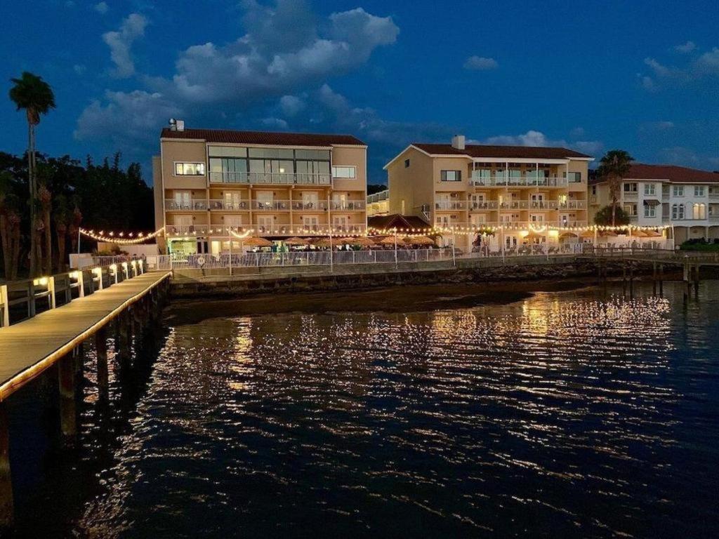 Beso Del Sol Resort Dunedin Esterno foto