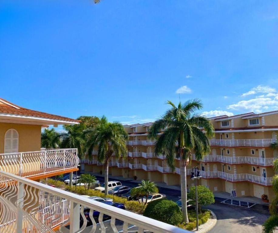 Beso Del Sol Resort Dunedin Esterno foto
