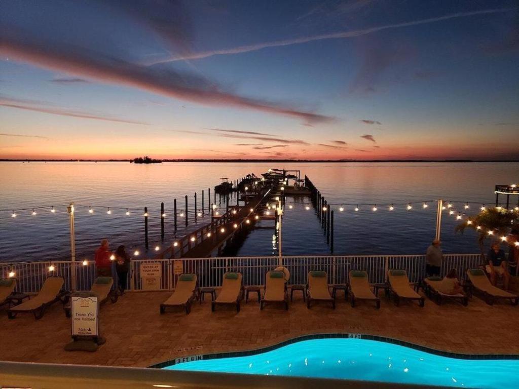 Beso Del Sol Resort Dunedin Esterno foto